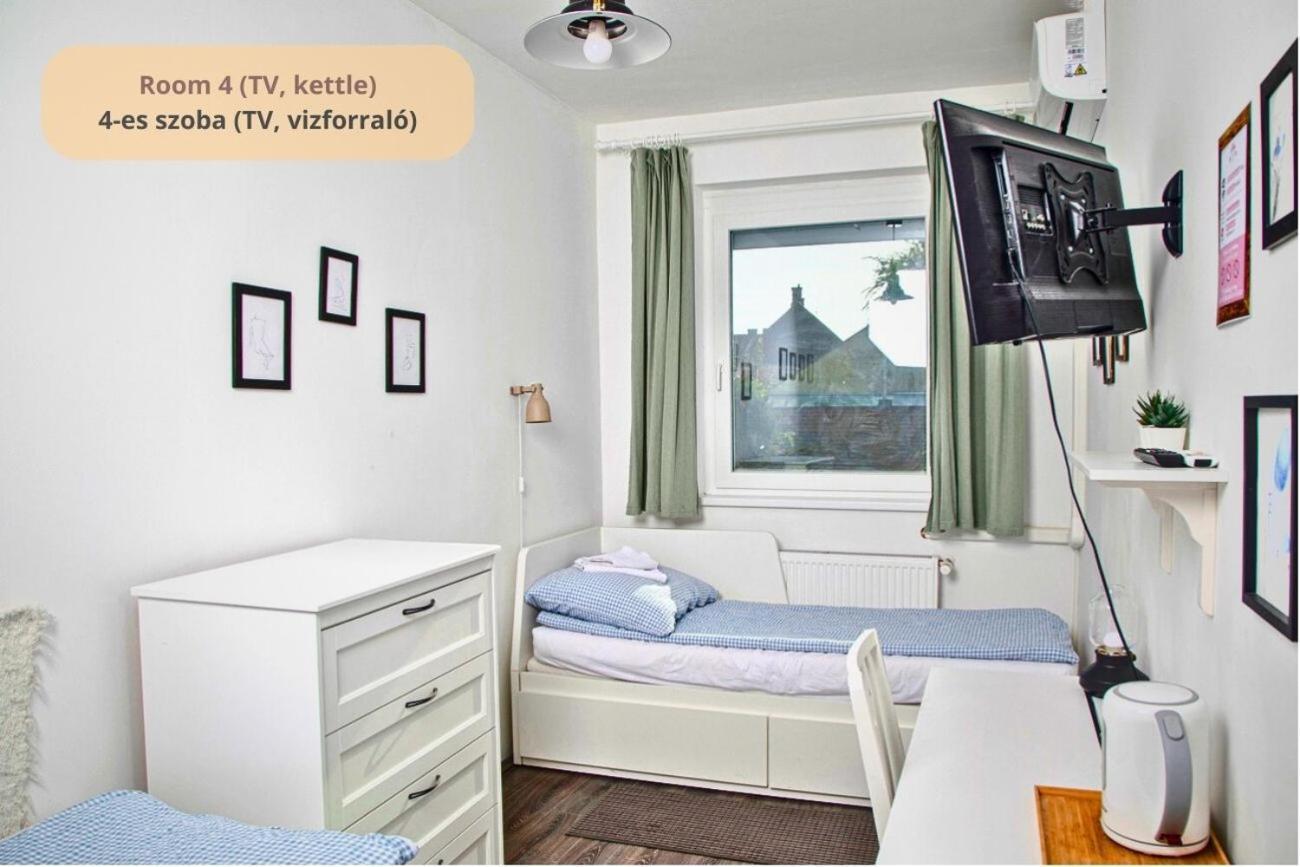 Tulip Home Guest House Vac Exterior photo